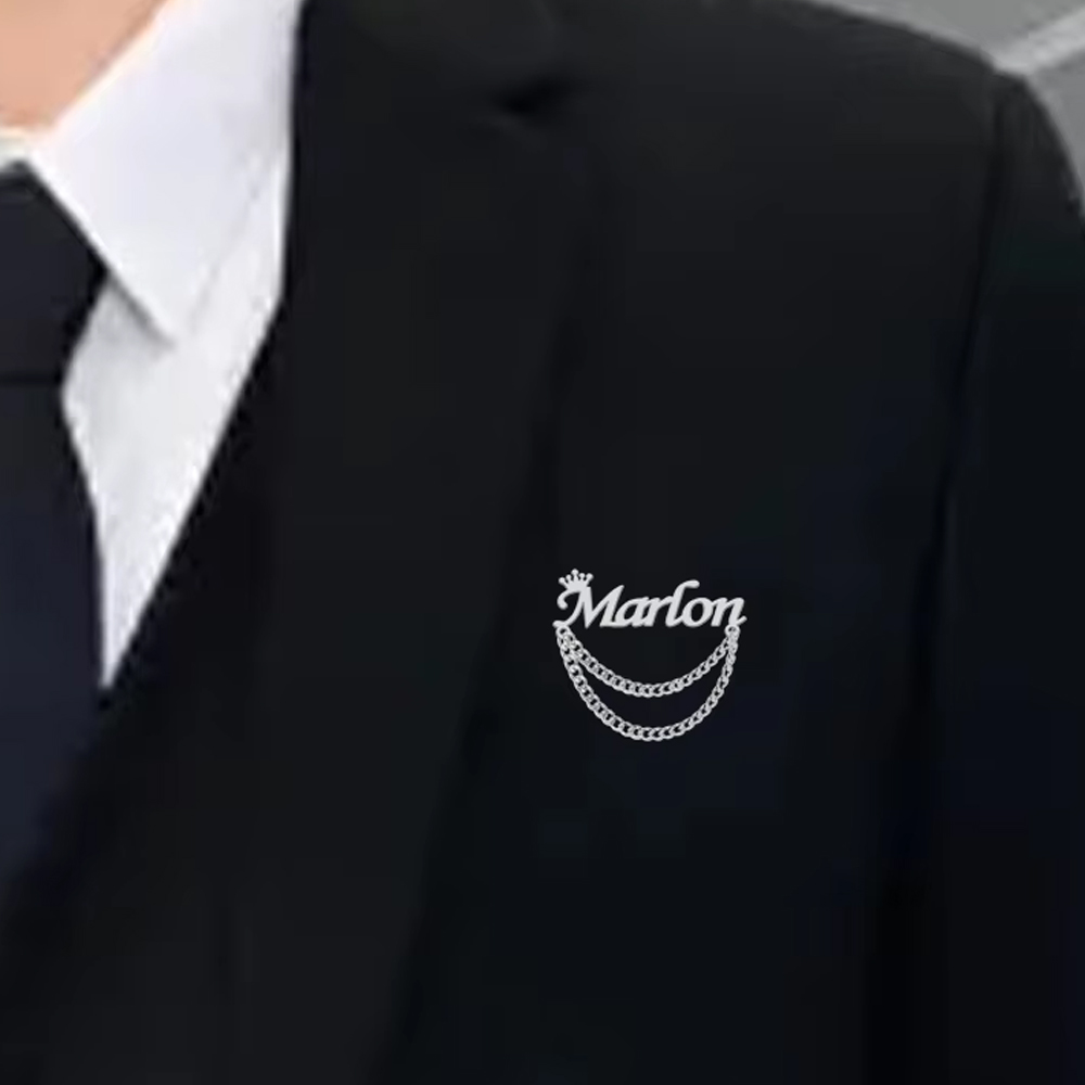 Men Accessories Brooch - Spilla con nome personalizzato Spille a