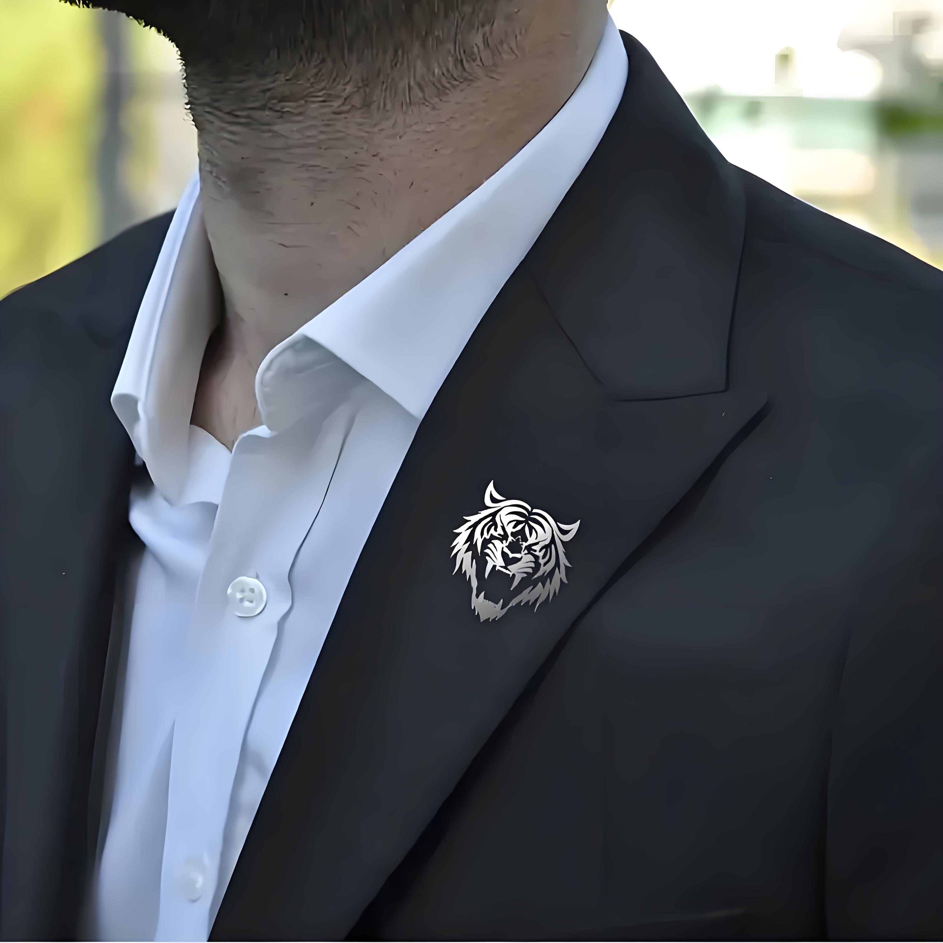 Spilla da uomo con testa di ti - Men Accessories Brooch recensione e prezzo