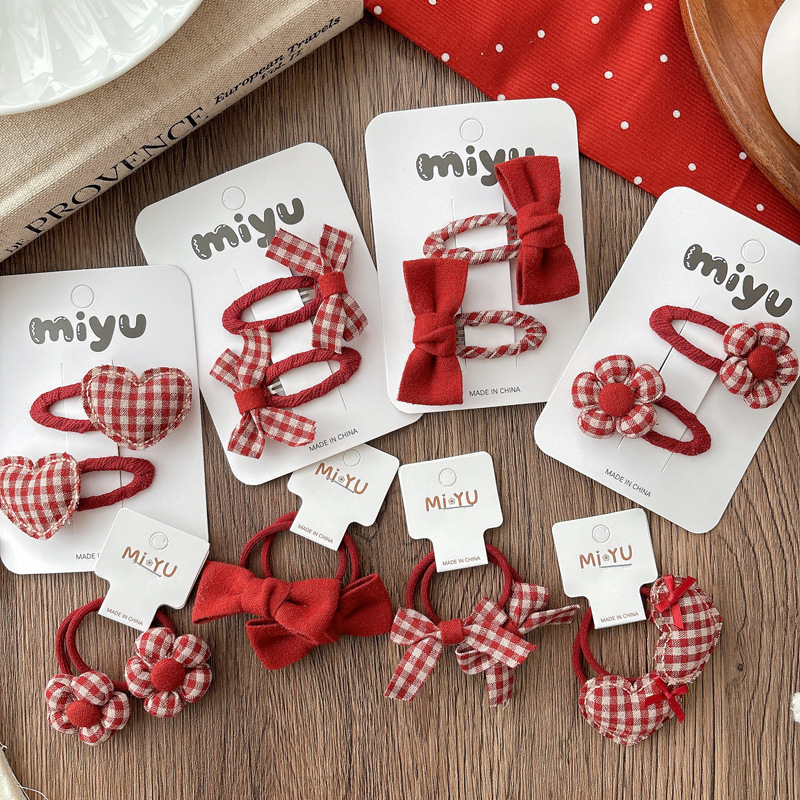 Nuovo Set di Accessori per Cap - Tie Clip Set recensione e prezzo